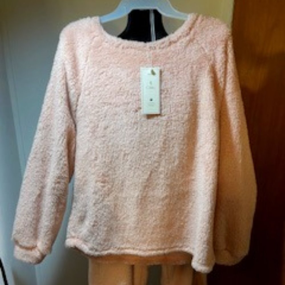Sold…NWT, CINNIE 2-PIECE LOUNGE SET